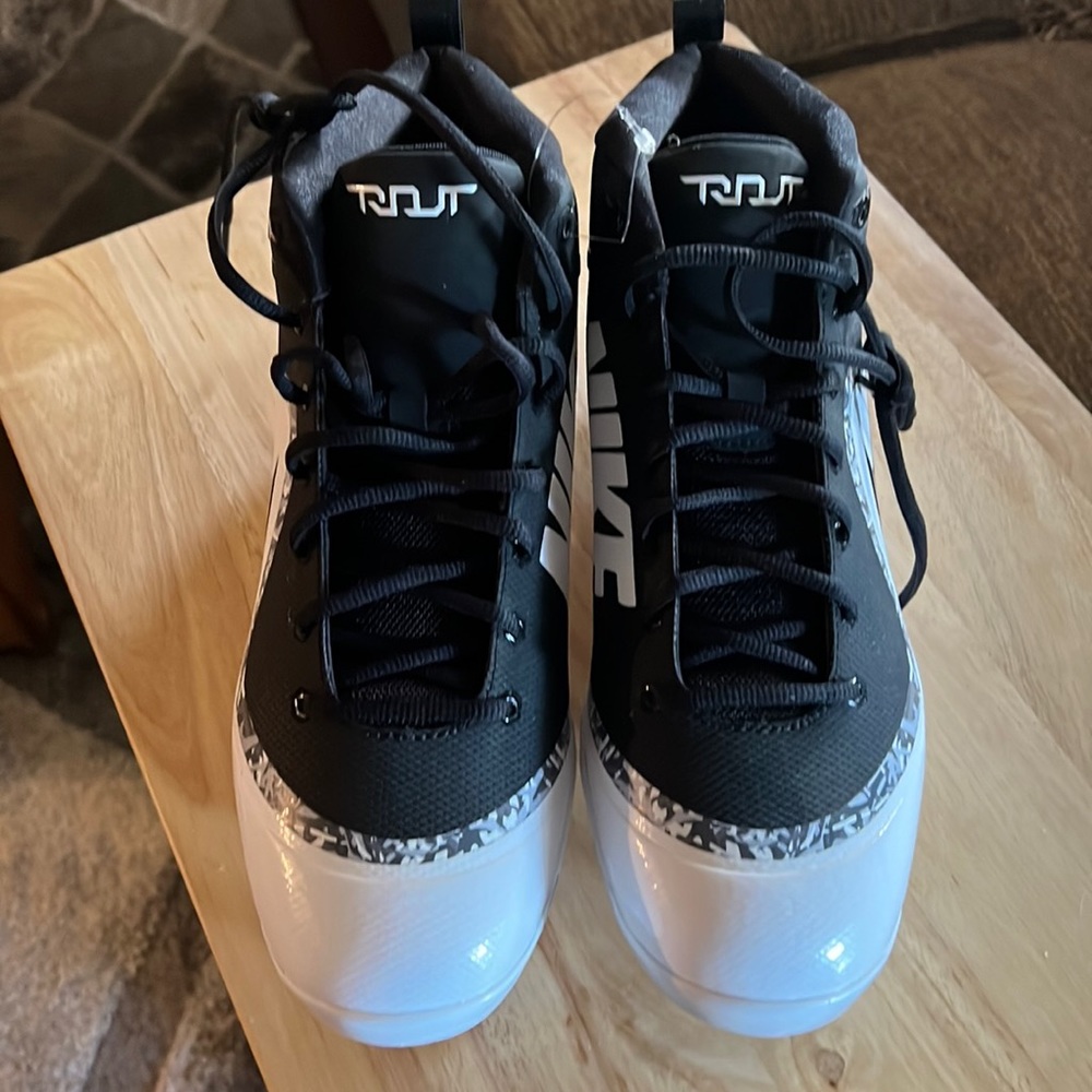 Nike Mike Trout Metal Spike Baseball Cleats size 11.5